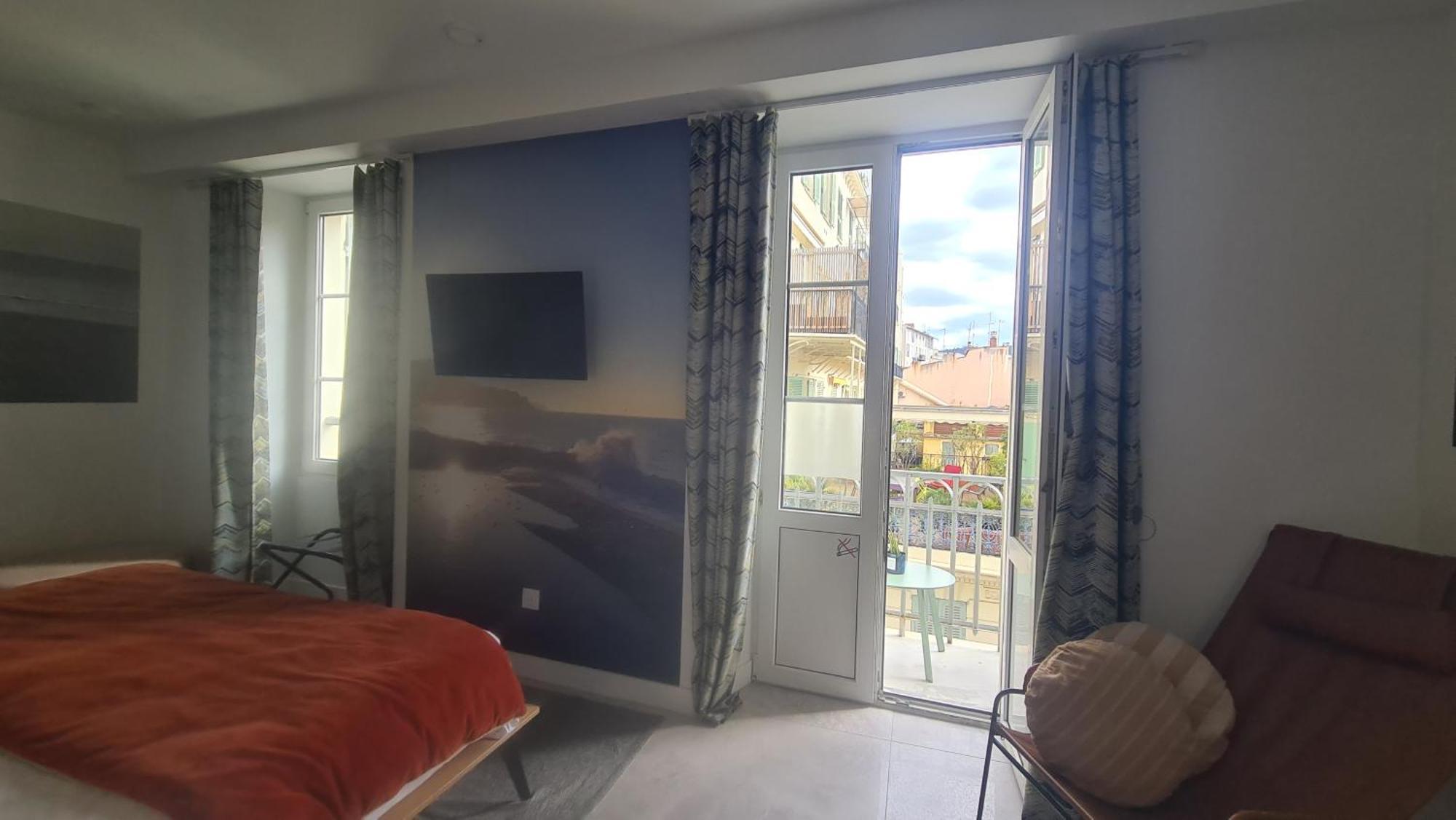 Le Petit Trianon Et Le Charme Des Suites Nice Exteriér fotografie